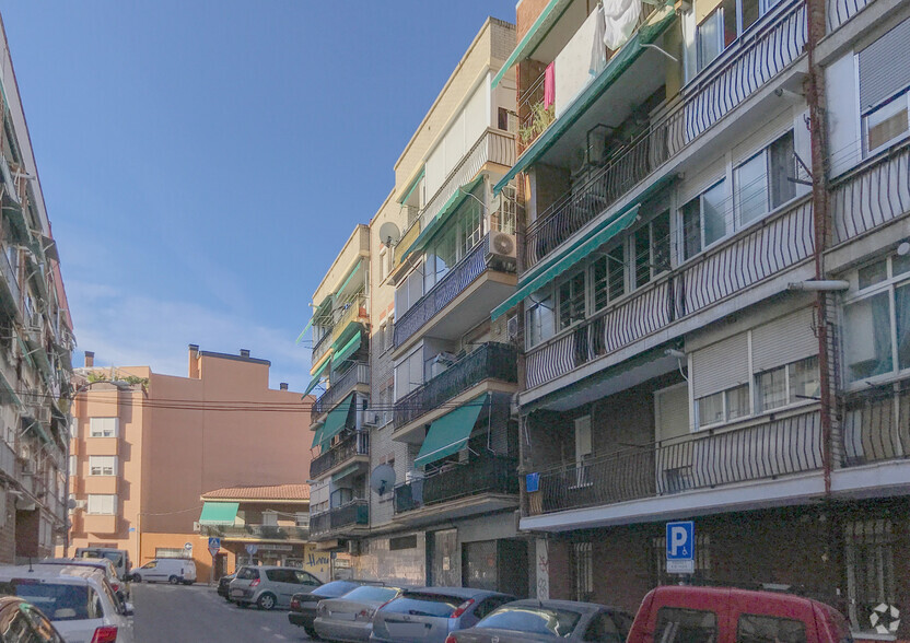 Calle Polvoranca, 8, Fuenlabrada, Madrid en venta - Foto del edificio - Imagen 2 de 2