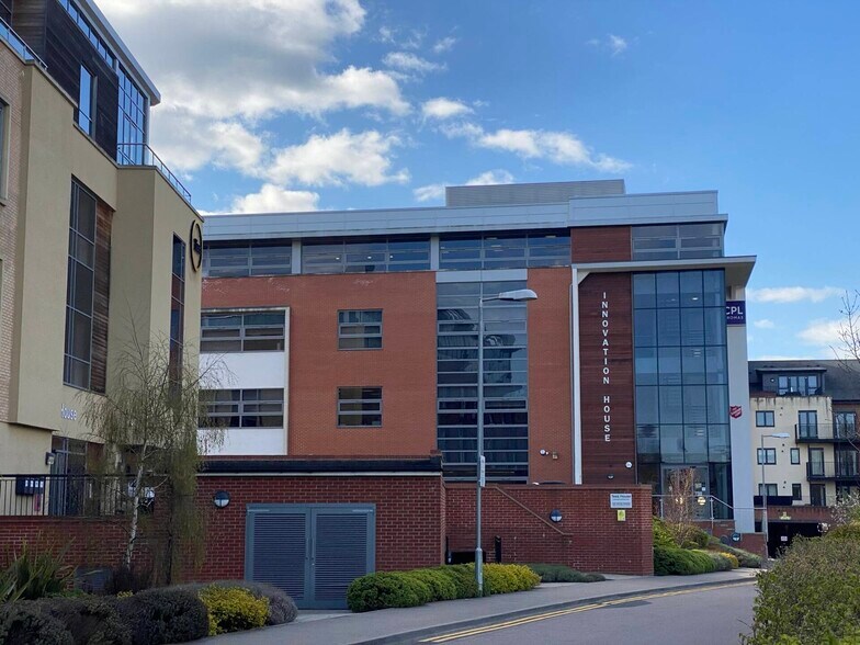 London Rd, Bishop's Stortford en alquiler - Foto del edificio - Imagen 1 de 2