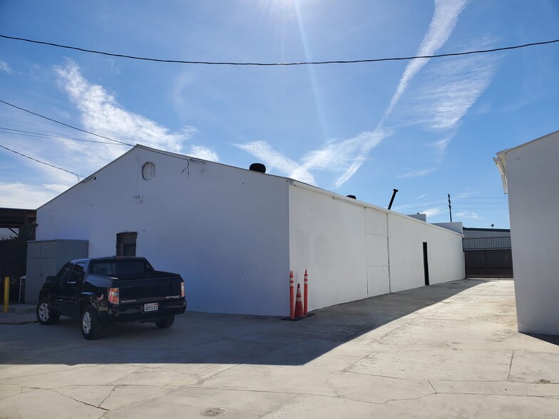 635-645 W 15th St, Long Beach, CA en venta - Foto del edificio - Imagen 2 de 9