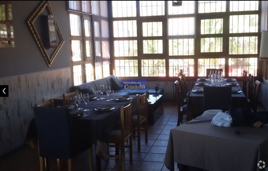 Local en Hita, Guadalajara en venta - Foto del edificio - Imagen 3 de 13