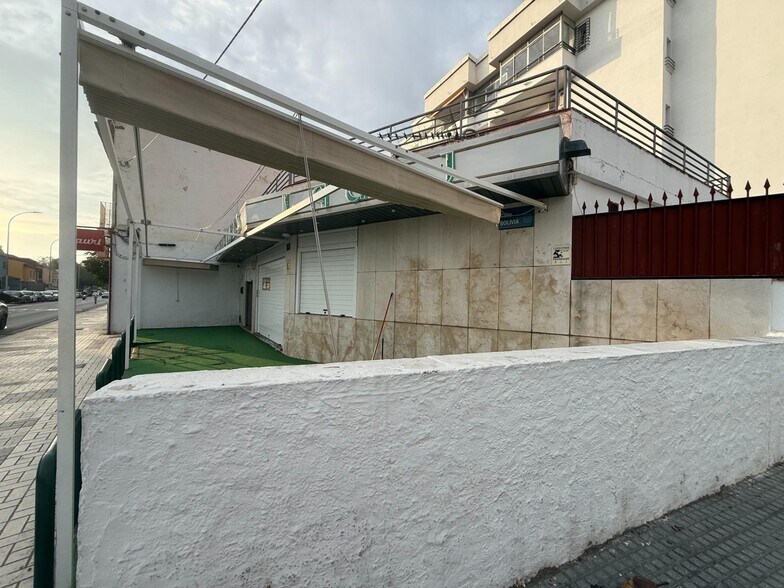 Local en Málaga, Málaga en venta - Foto del edificio - Imagen 2 de 15