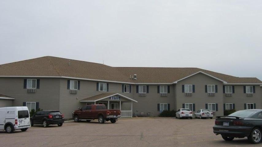 920 S 3rd Ave, Clear Lake, SD en venta - Foto del edificio - Imagen 1 de 13