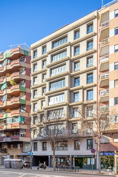 Avinguda de Madrid, 95, Barcelona, Barcelona en alquiler - Foto del edificio - Imagen 3 de 4