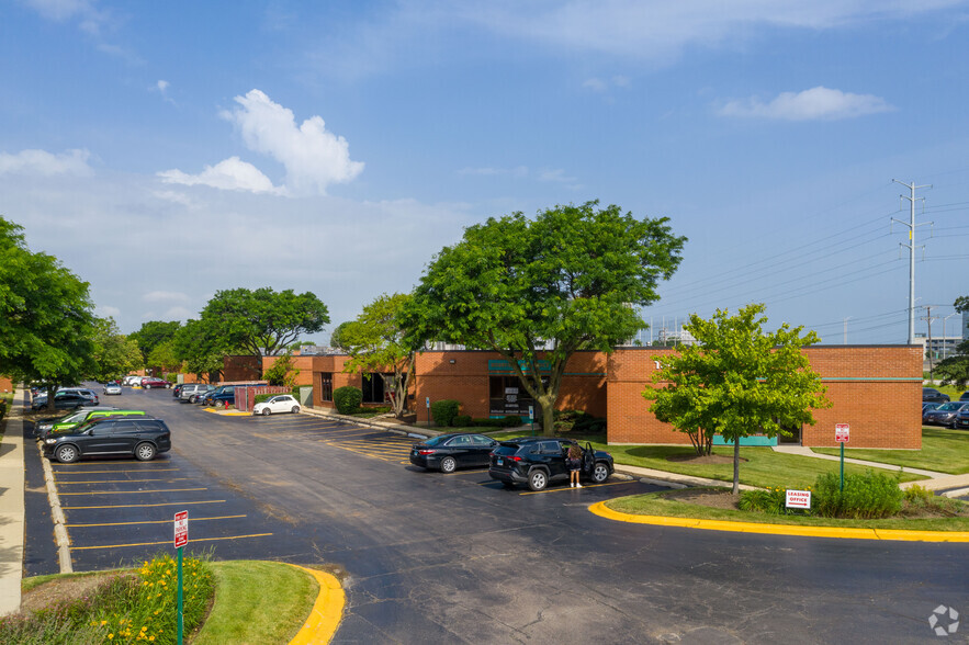 1305-1365 Wiley Rd, Schaumburg, IL en alquiler - Foto del edificio - Imagen 3 de 14