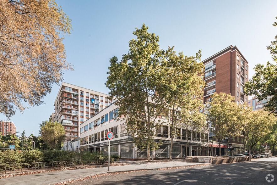 Avenida Brasil, 6, Madrid, Madrid en alquiler - Foto del edificio - Imagen 2 de 4