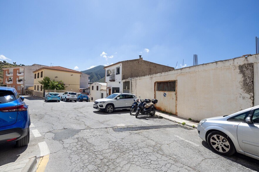 Nave en Cenes de la Vega, Granada en venta - Foto del edificio - Imagen 3 de 17