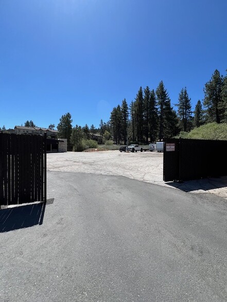 735 Stocker Rd, Big Bear Lake, CA en venta - Foto del edificio - Imagen 2 de 6