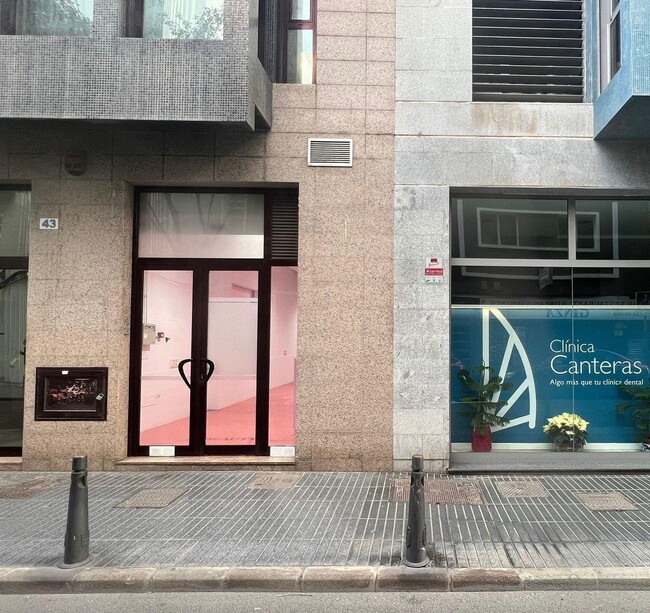Más detalles de Calle Nicolás Estévanez, 43, Las Palmas de Gran Canaria - Local en alquiler