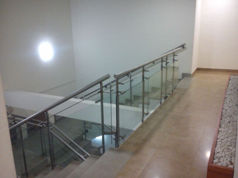 Oficina en SEVILLA en alquiler - Foto del edificio - Imagen 2 de 10