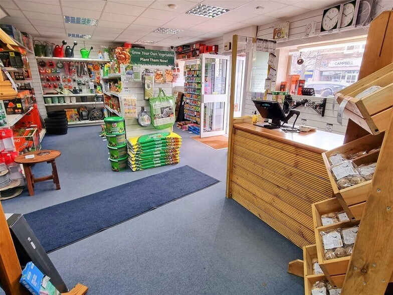 Home & Hardware Alness, Alness en venta - Foto del edificio - Imagen 3 de 14