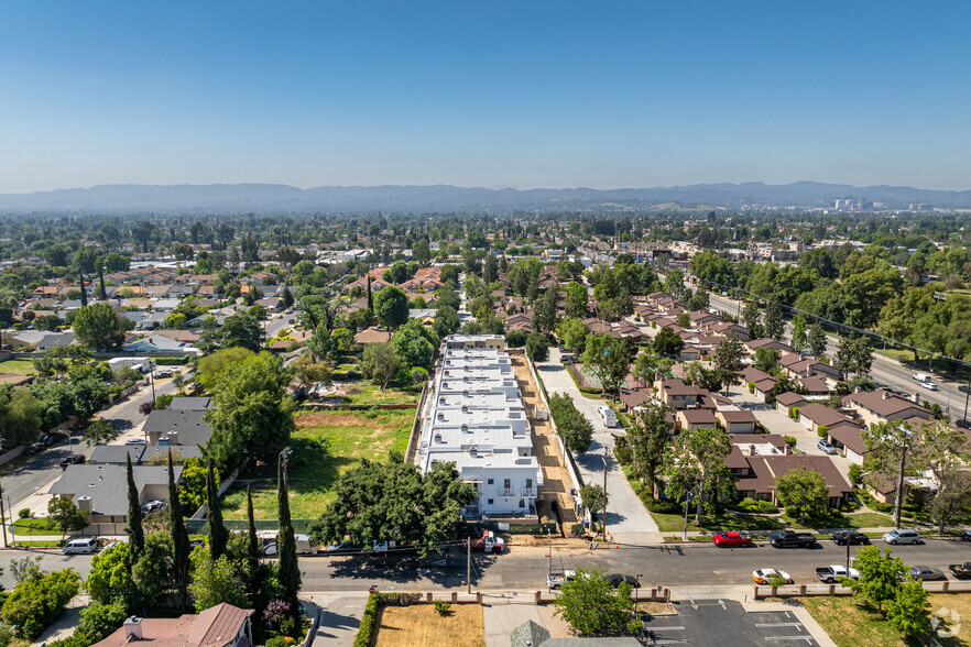 20024 Chase St, Winnetka, CA en venta - Foto del edificio - Imagen 3 de 4