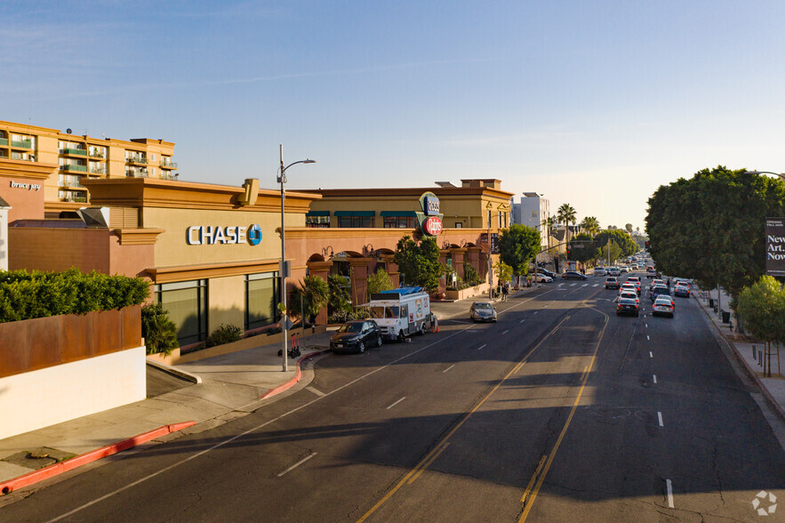 5417-5455 Hollywood Blvd, Los Angeles, CA en alquiler - Foto del edificio - Imagen 2 de 19