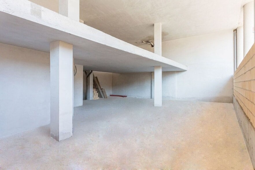 Local en Tafalla en venta - Foto del interior - Imagen 2 de 7