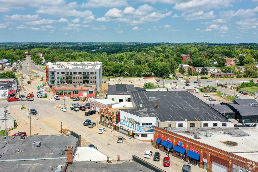 6120 Military Ave, Omaha, NE en alquiler - Foto del edificio - Imagen 3 de 7