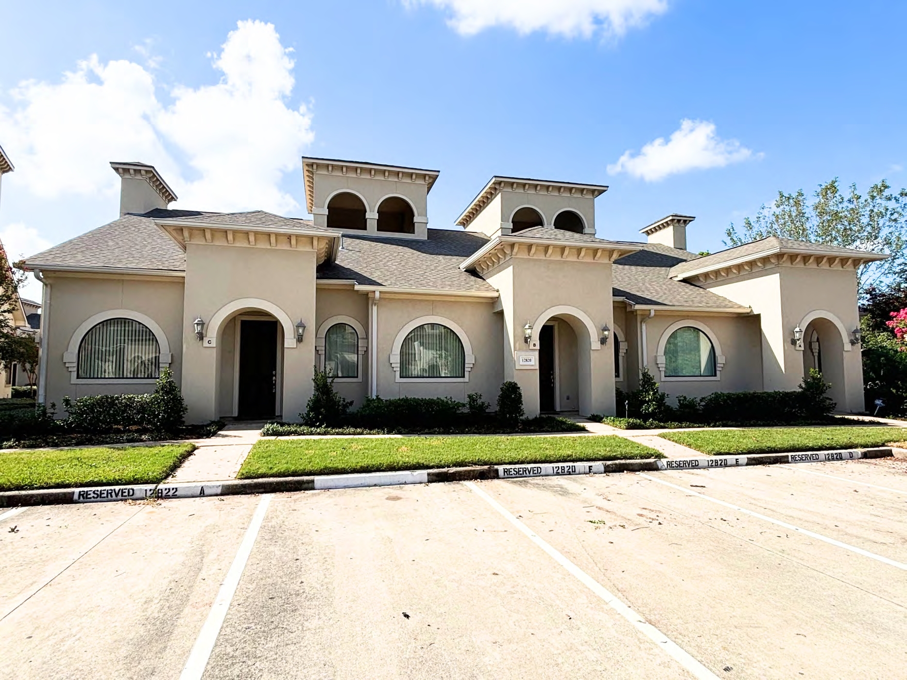 12820 Willow Centre Dr, Houston, TX en venta Foto principal- Imagen 1 de 1