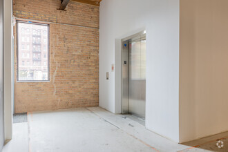 322 N Broadway, Milwaukee, WI en alquiler Foto del interior- Imagen 2 de 16