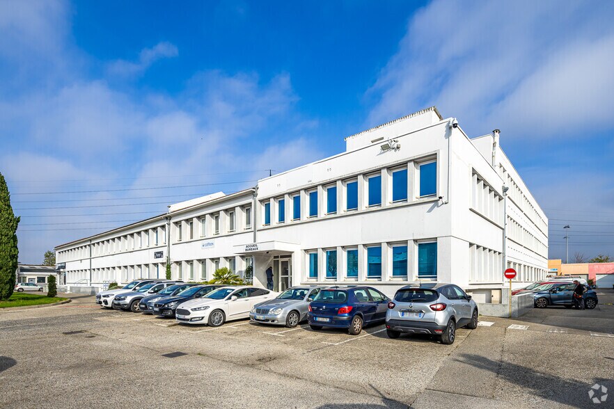 197 Avenue Francis De Pressensé, Vénissieux en alquiler - Foto principal - Imagen 1 de 3