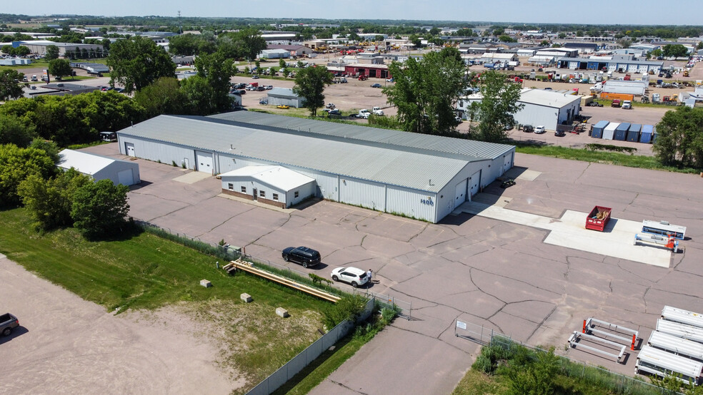 1400 E Benson Rd, Sioux Falls, SD en alquiler - Foto principal - Imagen 1 de 8