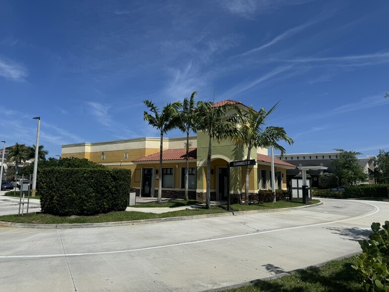 8801 Boynton Beach Blvd, Boynton Beach, FL en alquiler - Foto principal - Imagen 1 de 9