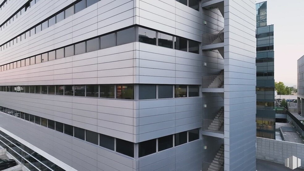 Avenida Manoteras, 4-6, Madrid, Madrid en alquiler - Vídeo de anuncio comercial - Imagen 3 de 22