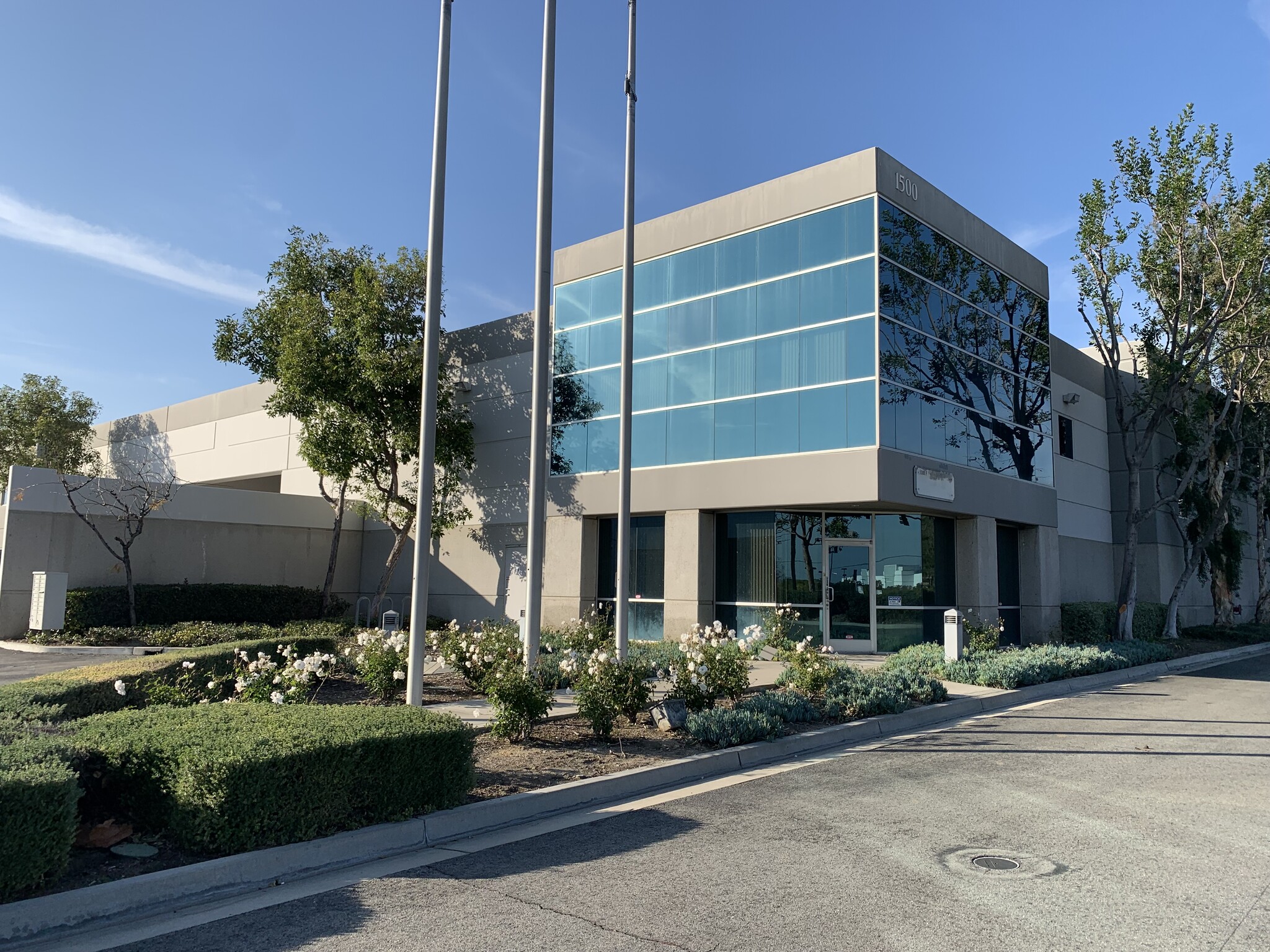 1500 S Milliken Ave, Ontario, CA en alquiler Foto del edificio- Imagen 1 de 13