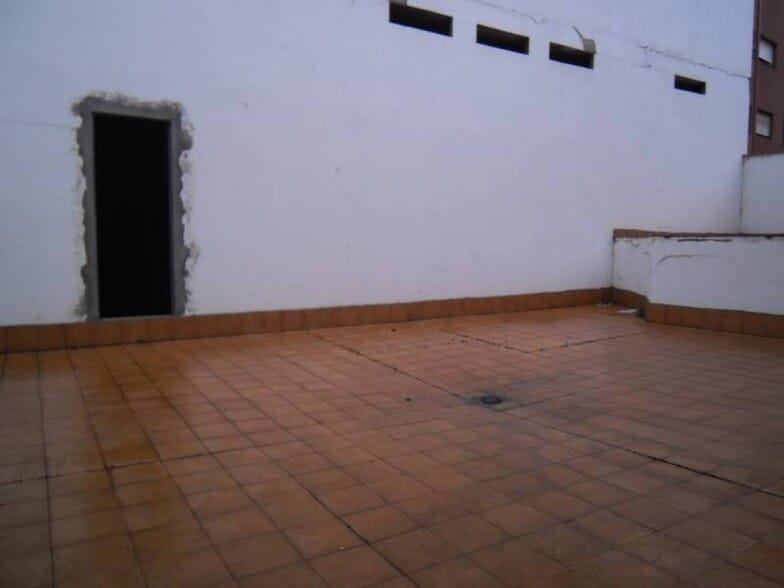 Local en Ponferrada, León en alquiler - Foto del edificio - Imagen 2 de 9