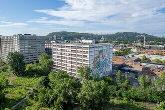 5605 Av De Gaspé, Montréal, QC - AÉREA vista de mapa - Image1