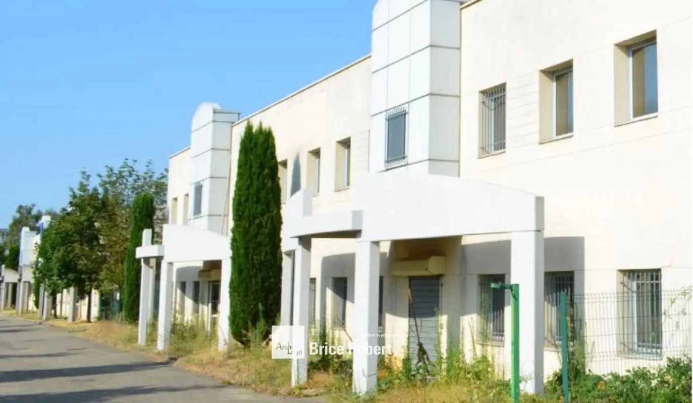 30 Rue Champ Dolin, Saint-Priest en alquiler Foto del edificio- Imagen 1 de 8