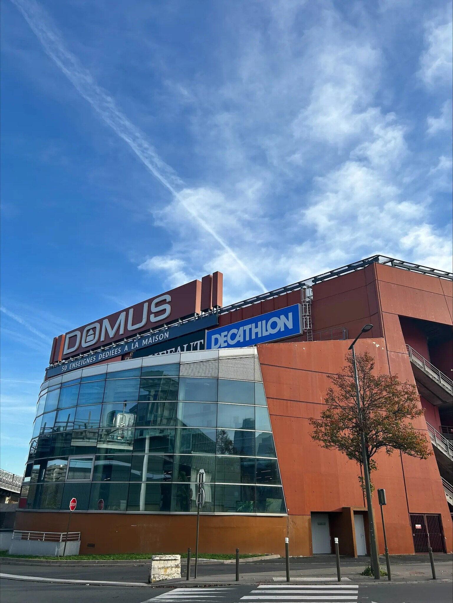 16 Rue De Lisbonne, Rosny-sous-Bois en alquiler Foto del edificio- Imagen 1 de 2