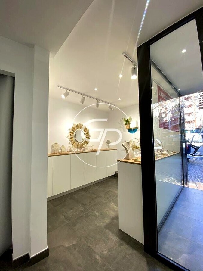 Barcelona, BAR 08015 - Unidad - -  - Foto del interior - Image 1 of 9