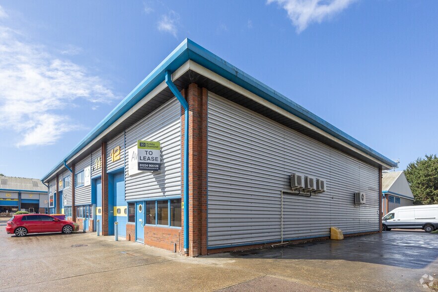 Mile Rd, Bedford en alquiler - Foto del edificio - Imagen 3 de 3