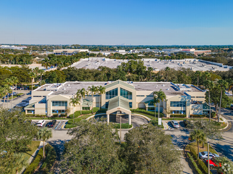 220 SW 84th Ave, Plantation, FL en alquiler - Vista aérea - Imagen 2 de 2