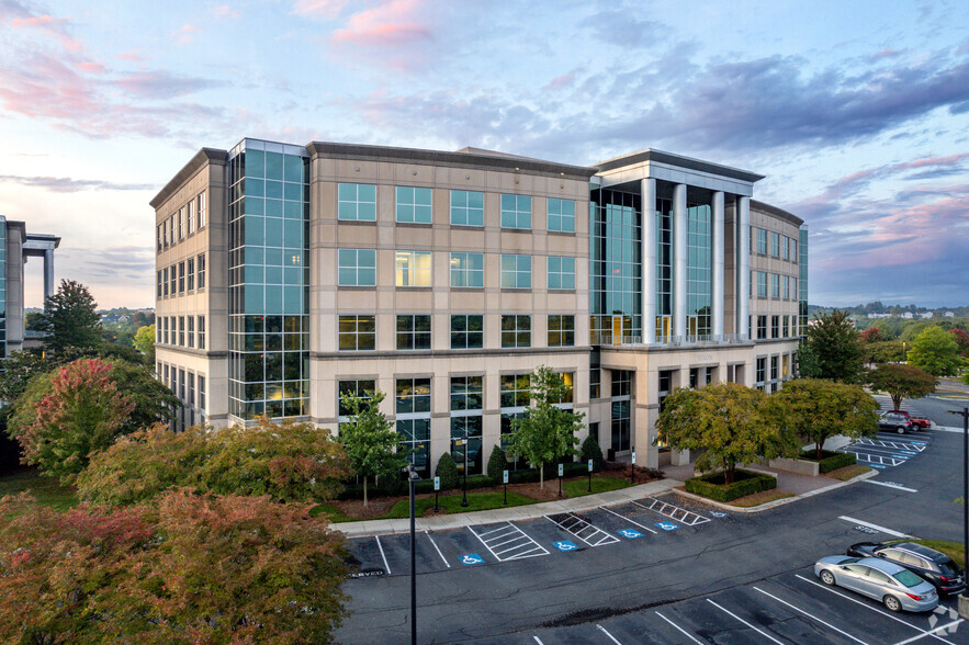 13850 Ballantyne Corporate Pl, Charlotte, NC en alquiler - Foto del edificio - Imagen 1 de 8