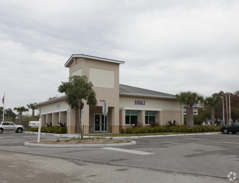 15080 N Cleveland Ave, North Fort Myers, FL en alquiler - Foto del edificio - Imagen 2 de 14