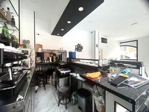 Local en Madrid, Madrid en alquiler Foto del interior- Imagen 2 de 12