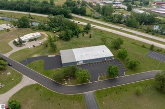 Más detalles para 910 Industrial Dr, Mount Pleasant, MI - Naves en venta