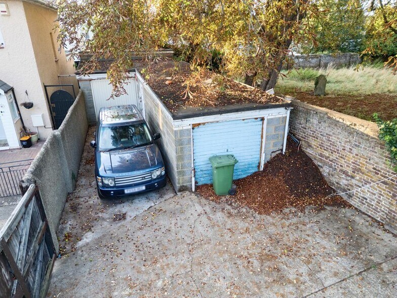 16 Austin Rd, Northfleet en venta - Foto del edificio - Imagen 3 de 5