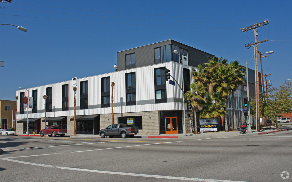 1645 Abbot Kinney Blvd, Venice, CA en alquiler - Foto del edificio - Imagen 2 de 10