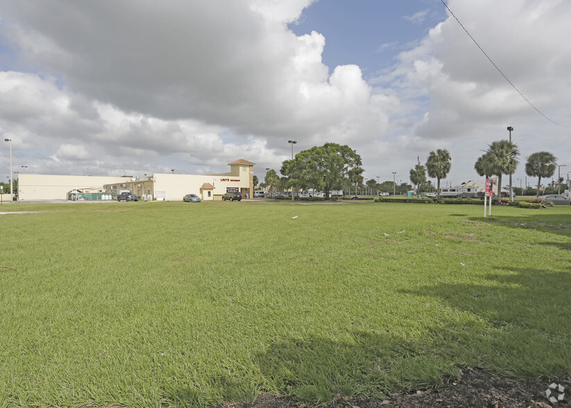 30346 Old Dixie Hwy, Homestead, FL en alquiler - Foto del edificio - Imagen 3 de 7