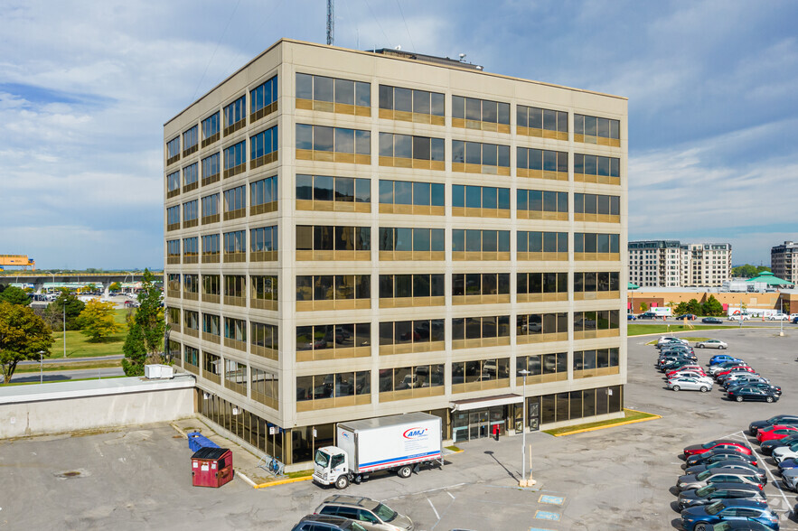 6600 Rte Transcanadienne, Pointe-claire, QC en alquiler - Foto del edificio - Imagen 2 de 5