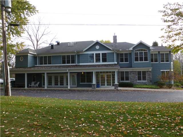 400 Whitney Rd, Penfield, NY en alquiler - Foto principal - Imagen 2 de 36