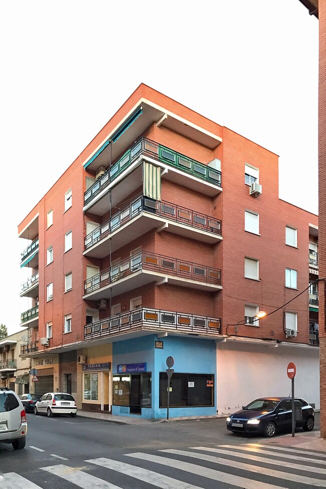 Más detalles de Avenida Estación, 68, Torrijos - Local en alquiler