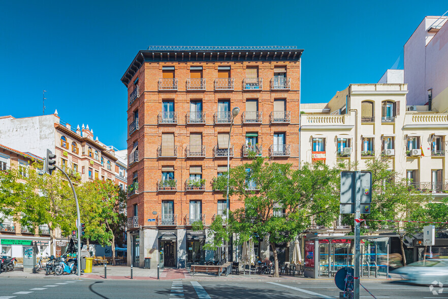 Calle De Santa Engracia, 112, Madrid, Madrid en alquiler - Foto del edificio - Imagen 2 de 3