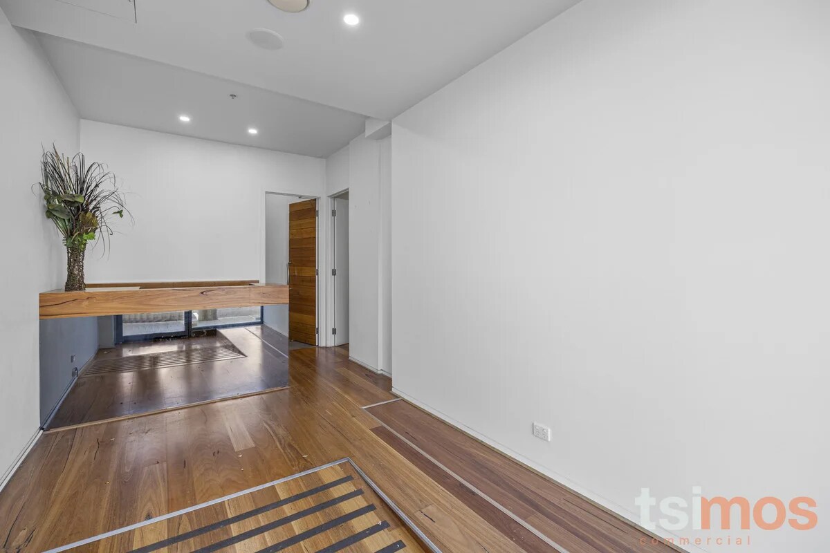 37-39 Station Rd, Melbourne, VIC 3192 - Unidad 5 - - Foto del interior - Image 2 of 3