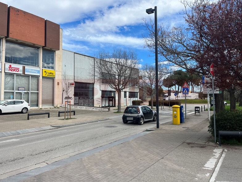 Nave en Figueres, Gerona en venta - Foto del edificio - Imagen 2 de 11