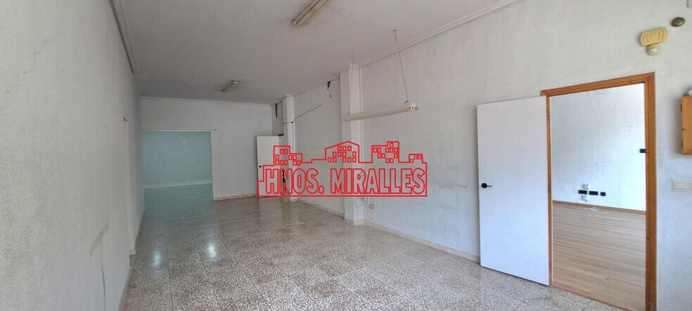 Local en Elche, Alicante en alquiler - Foto del interior - Imagen 3 de 11