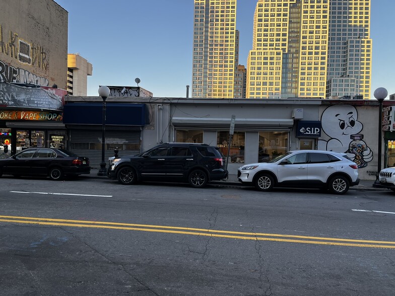 48-58 Sip Ave, Jersey City, NJ en alquiler - Foto del edificio - Imagen 2 de 7