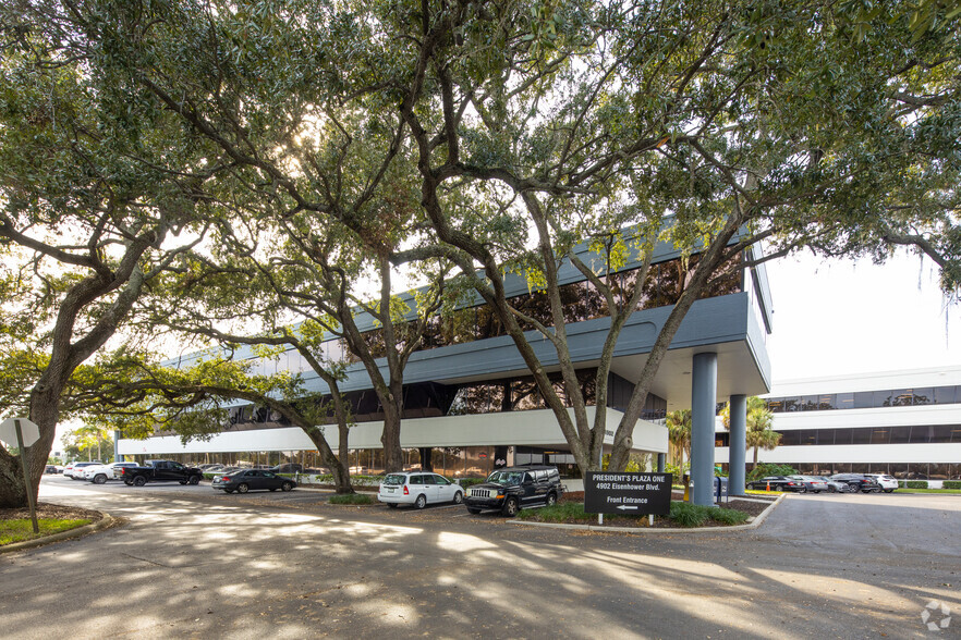 4902 Eisenhower Blvd, Tampa, FL en alquiler - Foto del edificio - Imagen 2 de 6