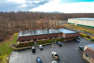 649 Amity Rd, Bethany, CT en alquiler Foto del edificio- Imagen 2 de 5