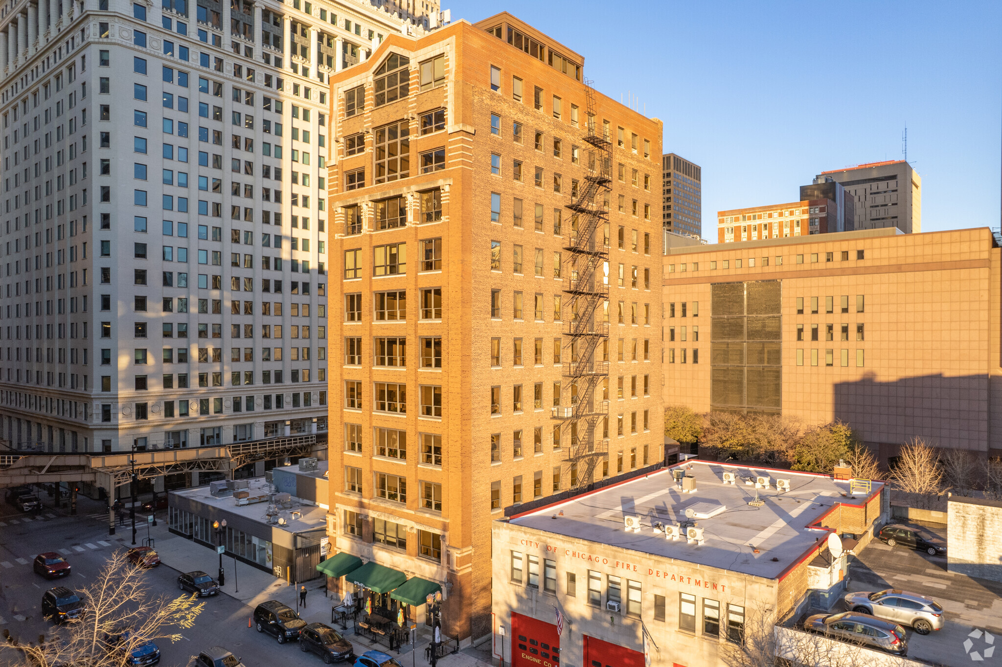 411 S Wells St, Chicago, IL en alquiler Foto del edificio- Imagen 1 de 4